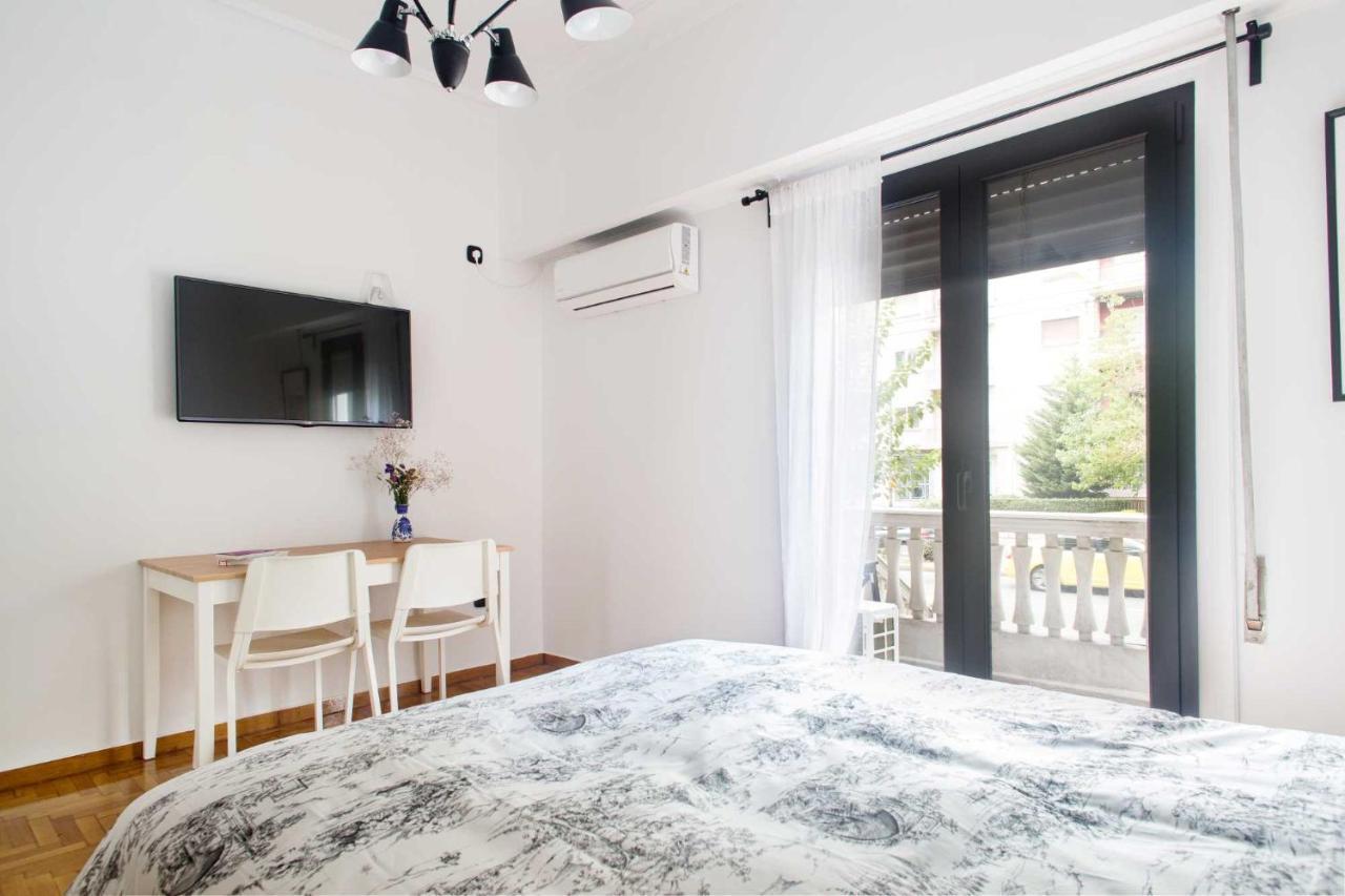 Newly Renovated Studio Downtown Athens! מראה חיצוני תמונה