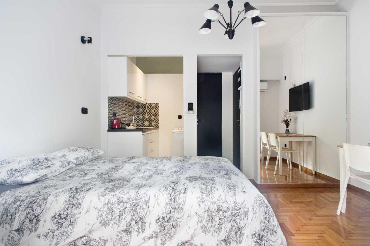 Newly Renovated Studio Downtown Athens! מראה חיצוני תמונה
